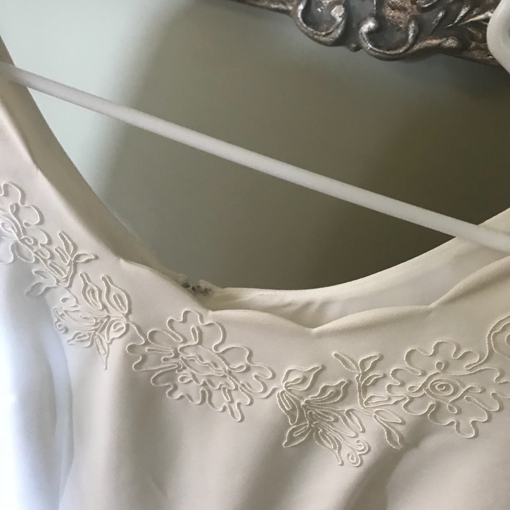 Dress - Picture 3 of 4